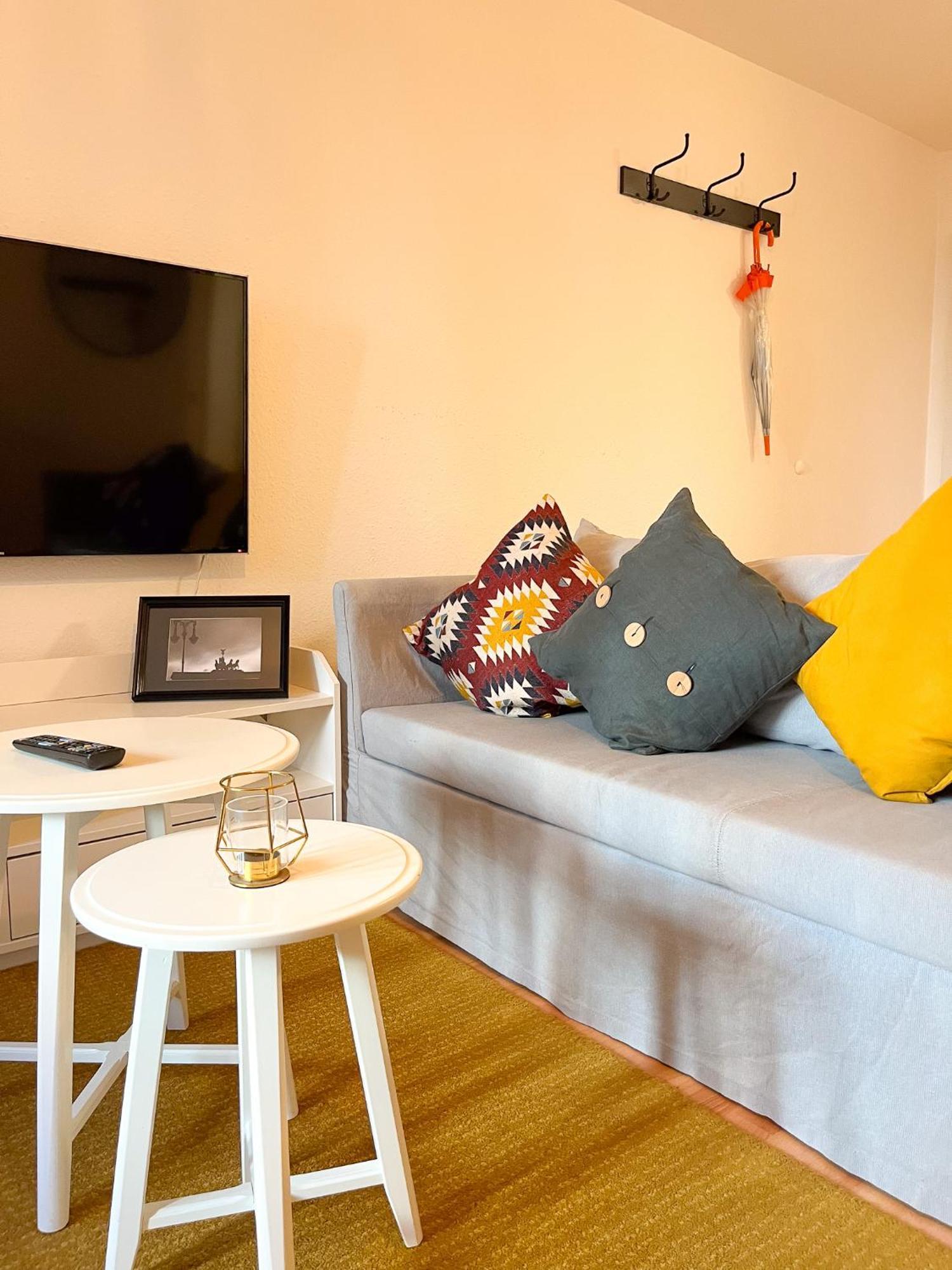 2 Zimmer City Apartment Mit Terrasse Und Tiefgaragenstellplatz In Zentrum Von Leipzig Luaran gambar